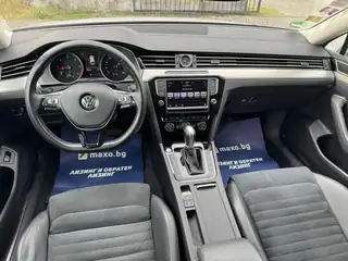 VW Passat 2016 г., бял – снимка 10